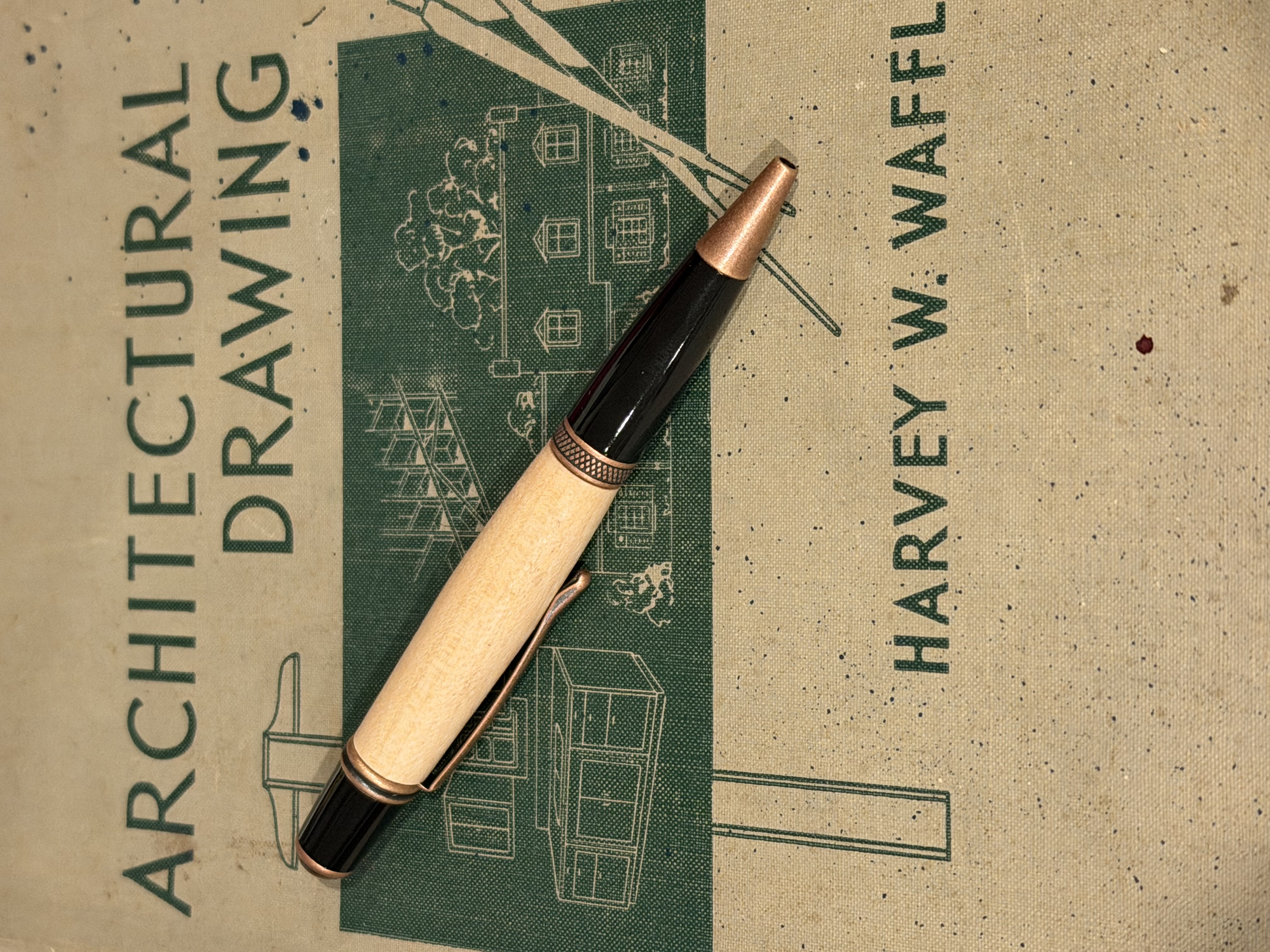 Maple twist pen